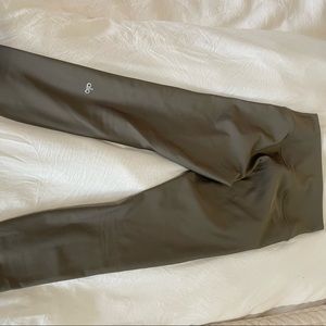 Alo leggings
